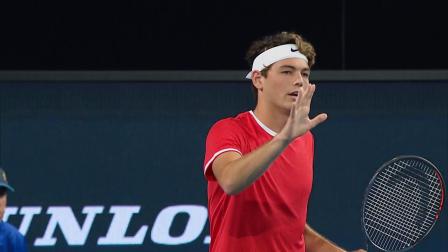 的注视中 的注视中