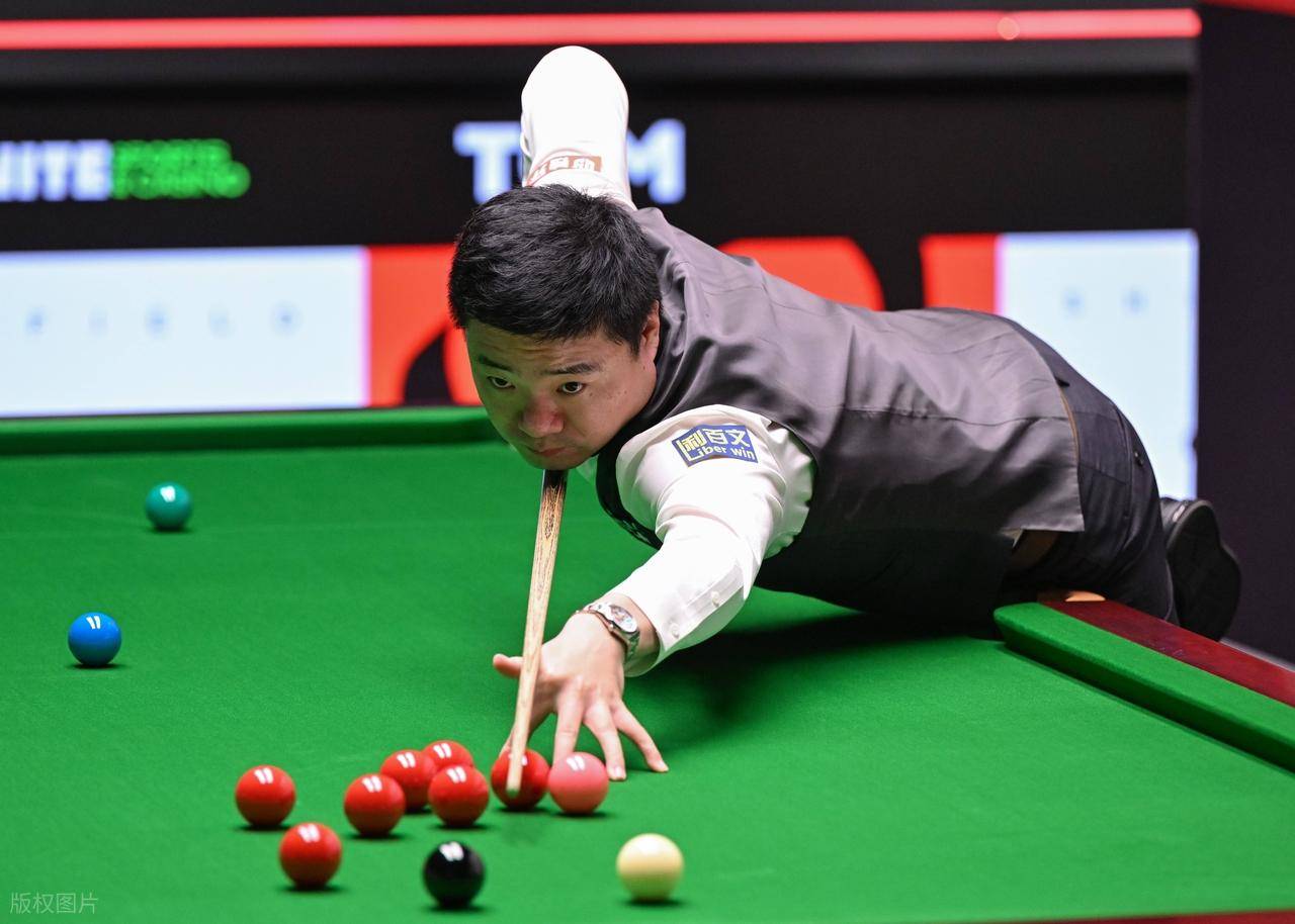 在边锋与前 在边锋与前